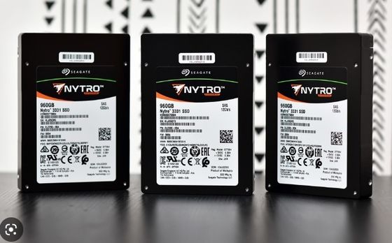 Hot Swap ThinkSystem Seagate Nytro 3732 800GB 2.5" SAS SSD 12Gb 4XB7A70005