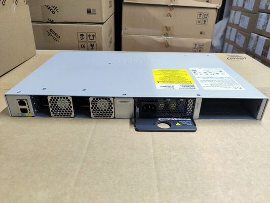Cisco Switch C9200L-48P-4X-A Catalyst 9200L 48-port PoE+, 4 x 10G, Network Advantage